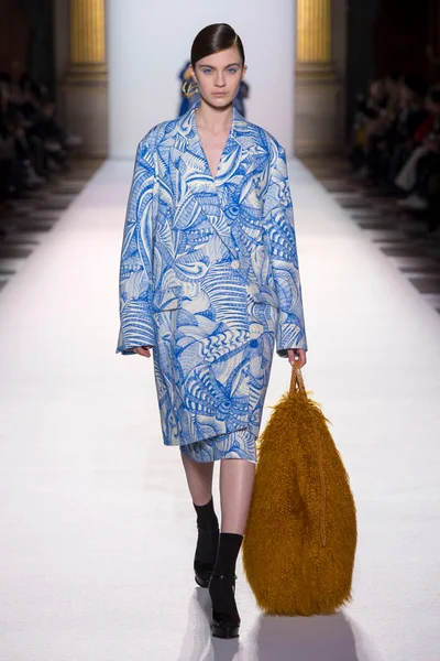 Look 40